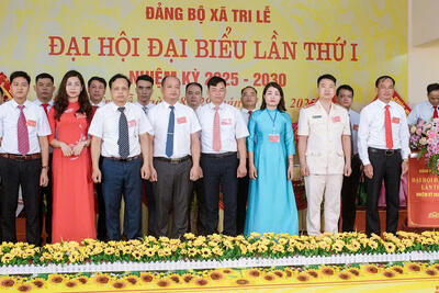 BCH_khoa_moi_ra_mat_DH_08540