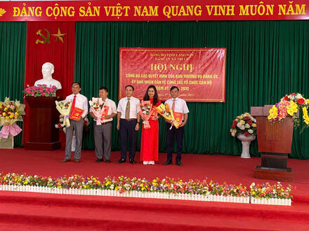 Kinh tế - Chính trị