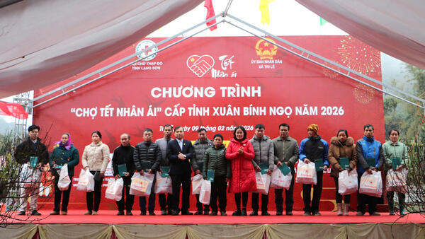 Chương trình “Chợ Tết Nhân ái” trên địa bàn xã Tri Lễ