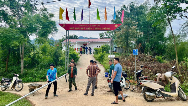 Chi bộ Văn phòng HĐND và UBND xã Tri Lễ đẩy mạnh phong trào thi đua “Dân vận khéo”