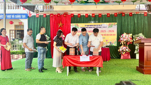 Trường PT DTBT Tiểu học 1 Tri Lễ tổ chức Lễ tổng kết năm học 2025 – 2026 và Ngày hội quyên góp sách, truyện cho học sinh tiểu học