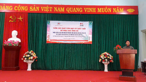 Chương trình hỗ trợ của Hội chữ thập đỏ tỉnh Lạng Sơn và tổ chức Trăng lưỡi liềm đỏ Quốc tế viện trợ các hộ bị thiệt hại cơn bão số 03 gây ra trên địa bàn xã Tri Lễ